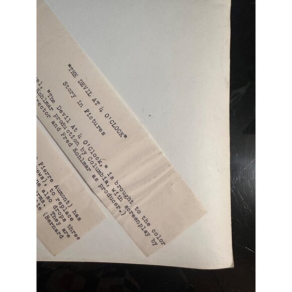 Vintage 1961 Movie Still From "The Devil At 4 OClock" Featuring Frank Sinatra Be - Picture 12 of 13